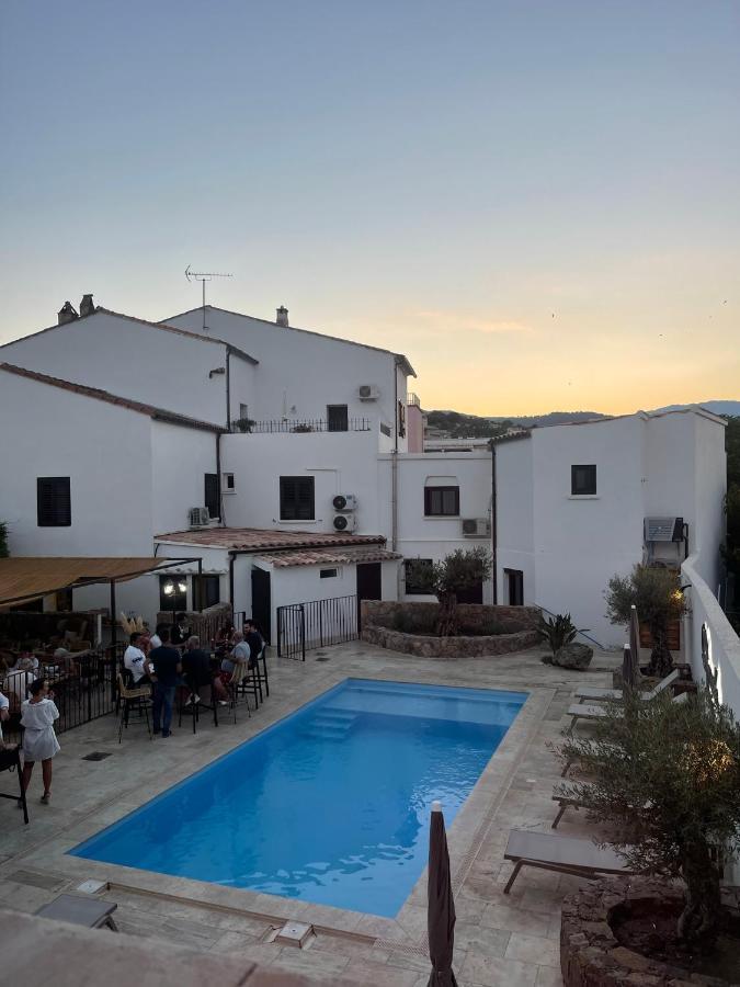 Hôtel Restaurant La Caravelle Sari-Solenzara Exterior foto